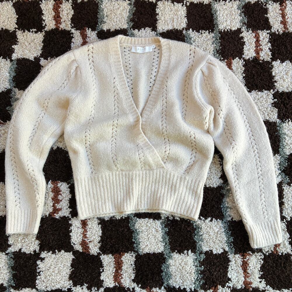 ASTR Wool Cream Pointelle Knit V-neck Wrap Sweater Size M
